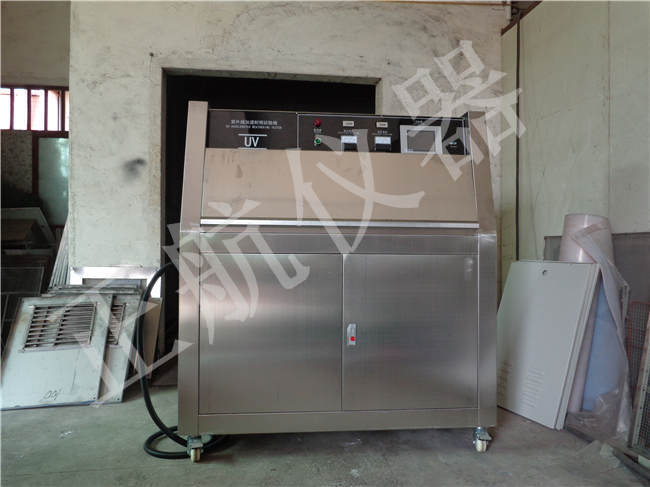 紫外老化試驗箱運(yùn)用壽命